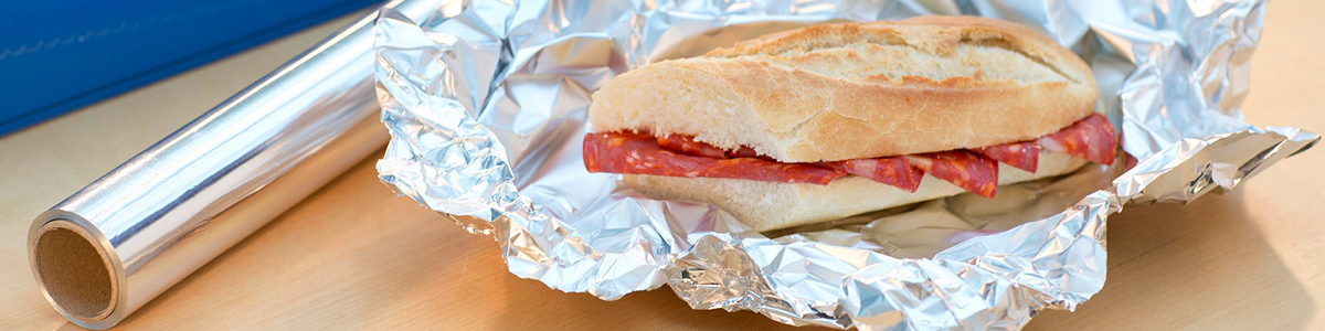 papel aluminio en cocina
