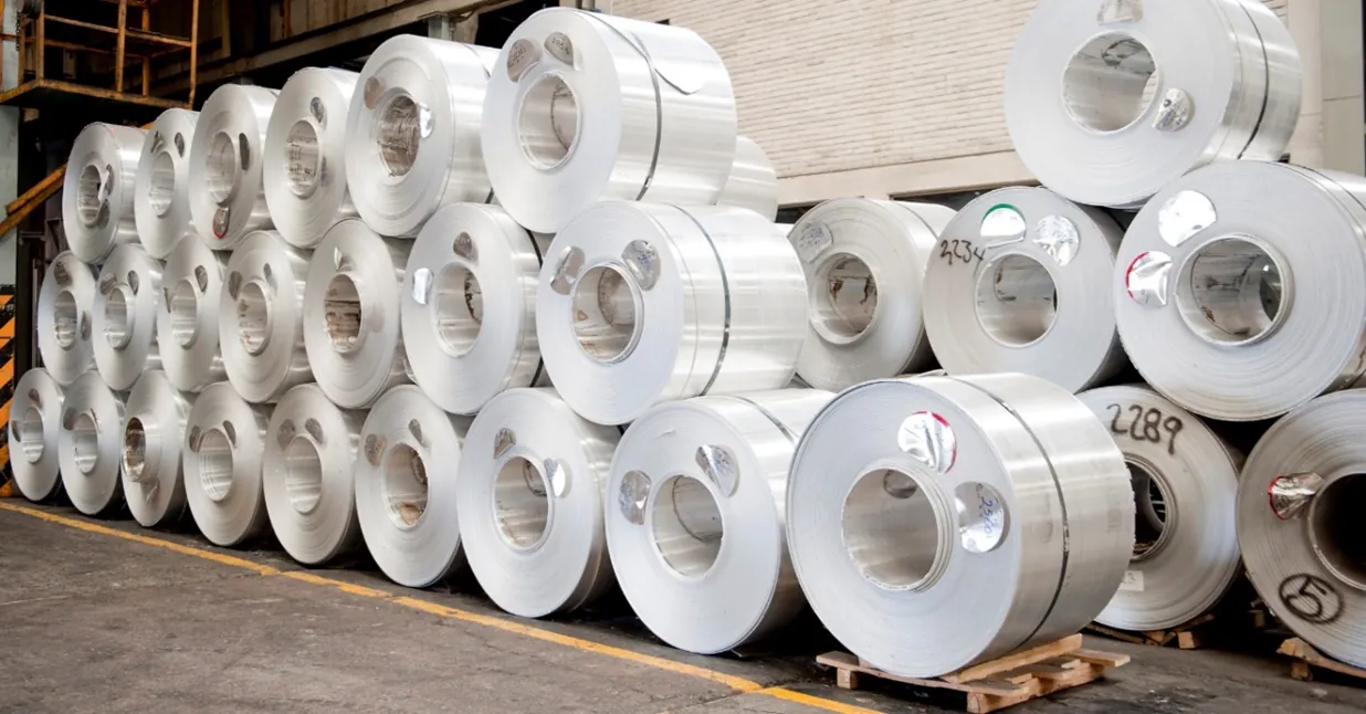 Rollos de aluminio terminados en la planta de Almexa